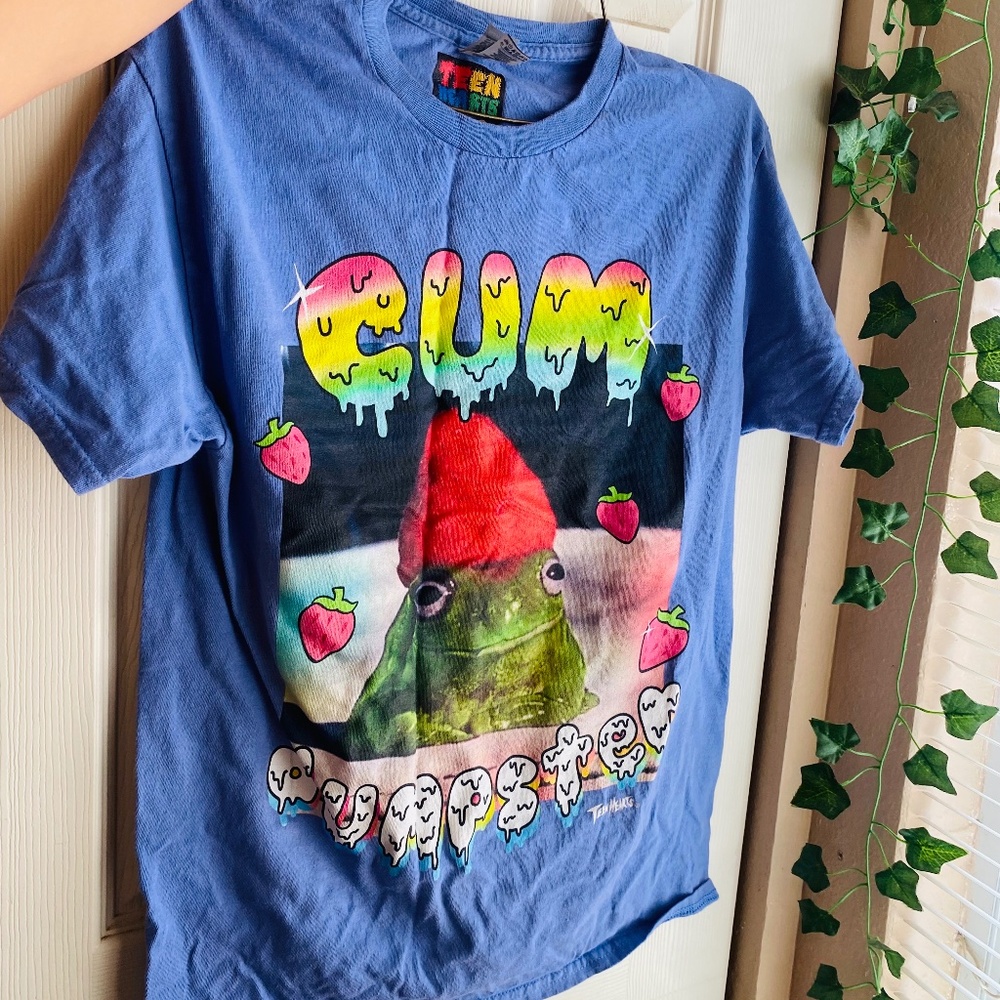 Teen Heart Blue Graphic Tee with Frog & Strawberries